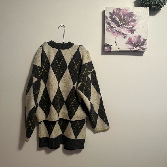 Pringle of Scotland H&M knit set Sweater Medium and skirt Small - Picture 15 of 15